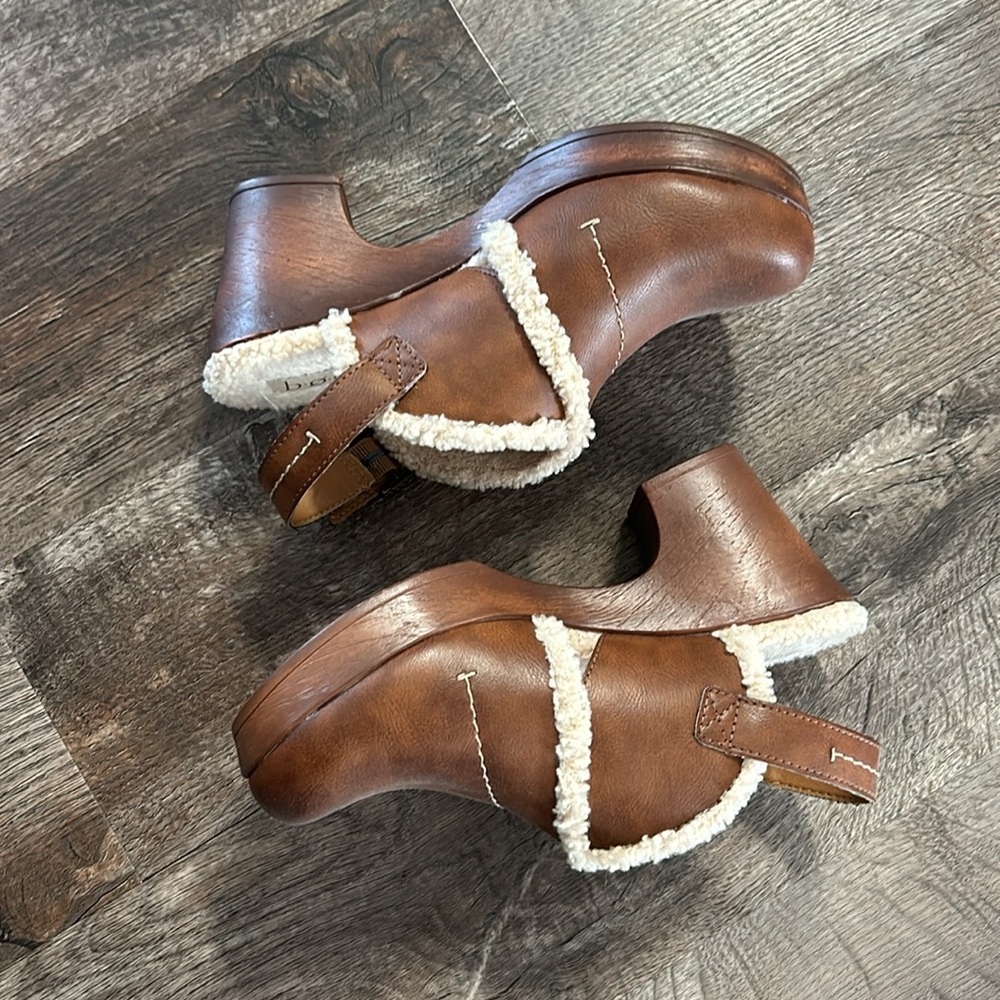 B.O.C by born women’s clogs - Picture 3 of 5